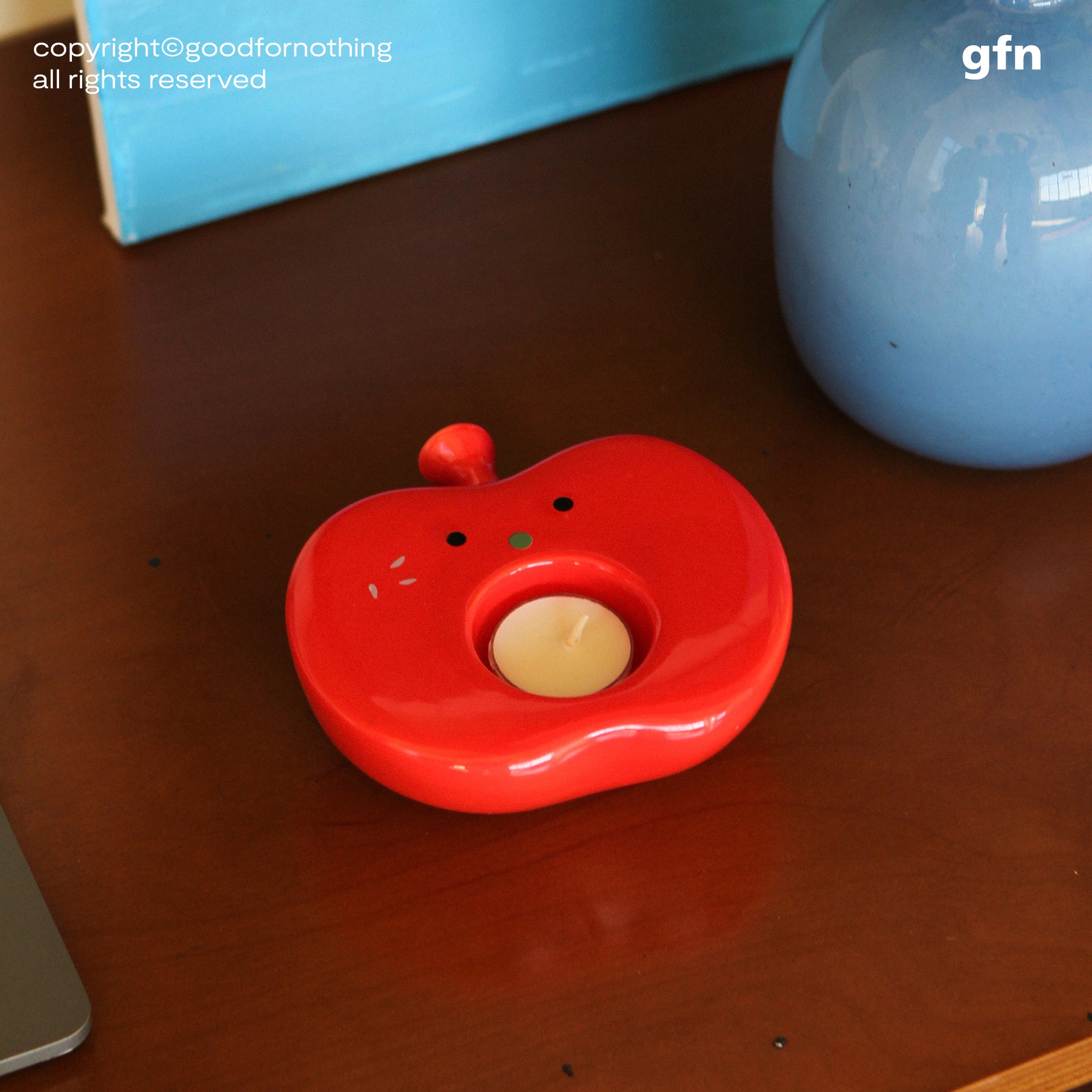 Goodfornothing Screaming Apple Candle